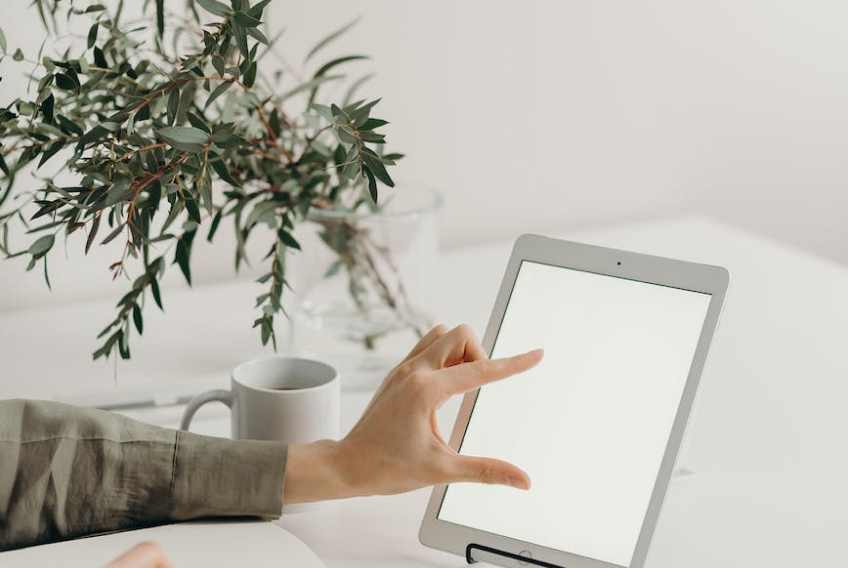 The Writing Revolution: Embracing AI Tools for Engaging Content
