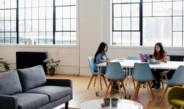 How to Use AI Applications for Small Business Success
