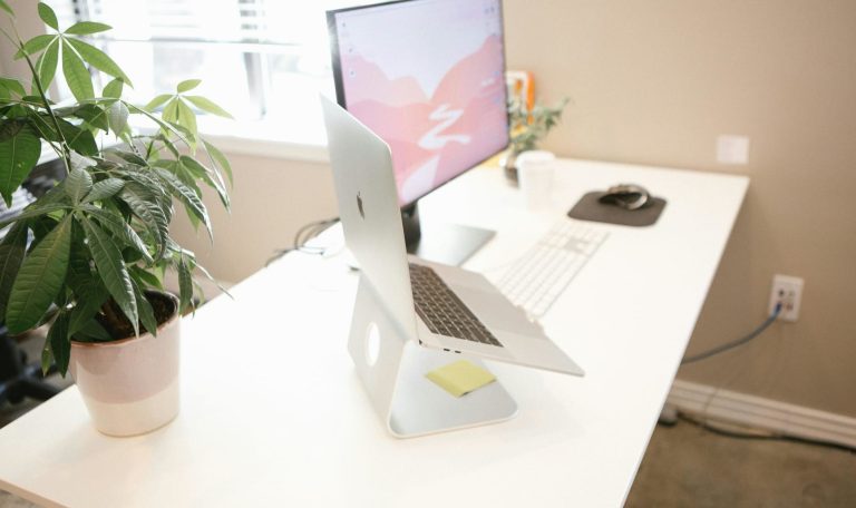How to Leverage AI Marketing for Your Shopify Store